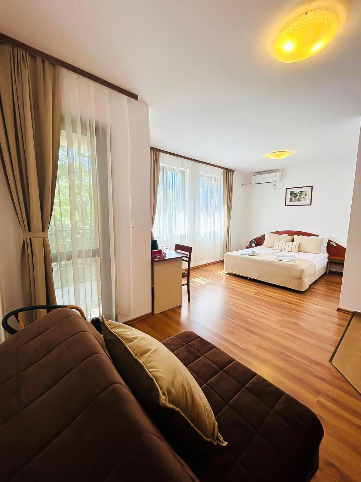 Family Hotel Helios Sunny Beach Ngoại thất bức ảnh